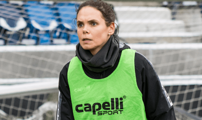 Landsholdsprofilen Simone Boye Sørensen skriver kontrakt med HB Køge Women HB Køge